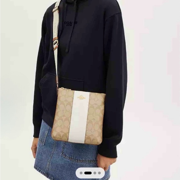 Authentic Coach Mini Rowan File Bag - Picture 4 of 6